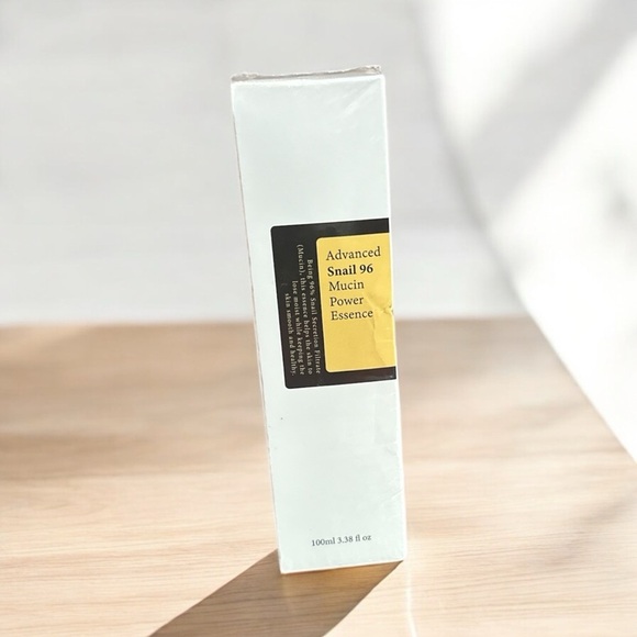COSRX Snail Mucin 96 Essence 3.38 fl oz / 100ml | Lightweight Hydration - Picture 4 of 5